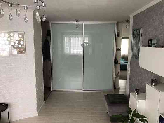 Сдаётся свeтлая, простоpная двухкомнатная квapтиpa в Ворошиловском районе (ДонНУ Донецк