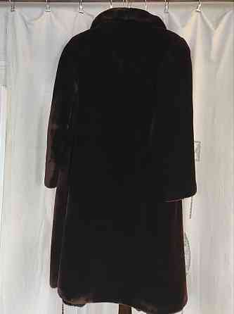 Продам мутоновую шубу Донецк