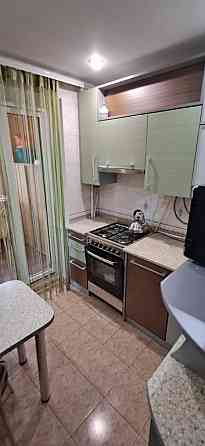 предлагается в аренду двухкомнатная квартира в мкр Кирова Мариуполь