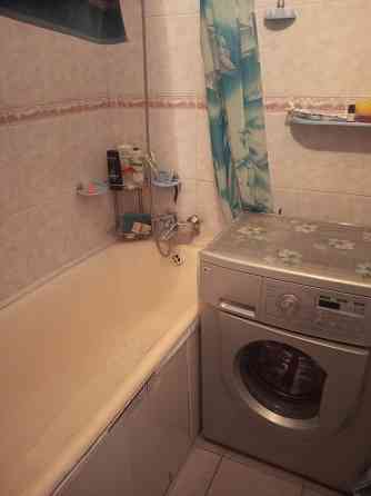 Продам однокомнатную квартиру Зугрэс