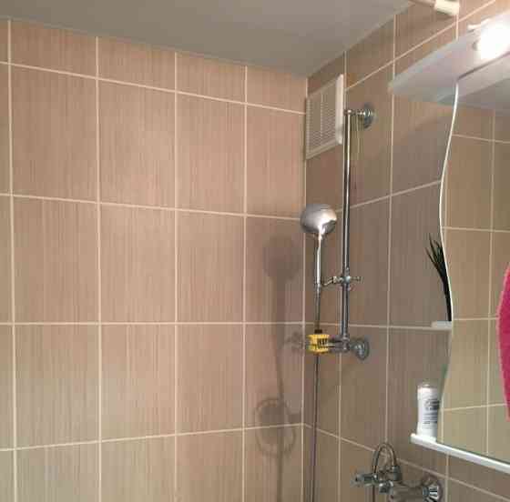 Сдам однокомнатную квартиру в Калининском районе, ориентир парк Гуливер. Площадь 33 квадратных метро Донецк