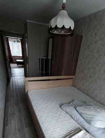 Район: Ленинский Ориентир: Солнечный Опрятная двухкомнатная квартира, находится на 3 этаже 5-ти этаж Донецк