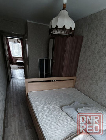 Район: Ленинский Ориентир: Солнечный Опрятная двухкомнатная квартира, находится на 3 этаже 5-ти этаж Донецк - изображение 1