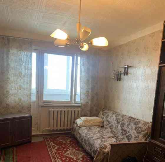 дается просторная двухкомнатная квартира в Калининском районе. 3 этаж. Донецк