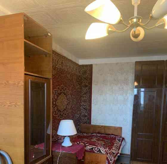 дается просторная двухкомнатная квартира в Калининском районе. 3 этаж. Донецк