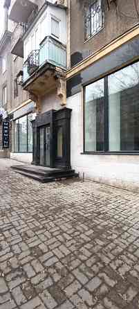 Сдам в Ворошиловском районе Элитные Бутики 270 м² и 450 м² ул. Артёма. Ремонт. Парковка. Трафик. Донецк