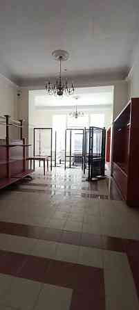 Сдам в Ворошиловском районе Элитные Бутики 270 м² и 450 м² ул. Артёма. Ремонт. Парковка. Трафик. Донецк