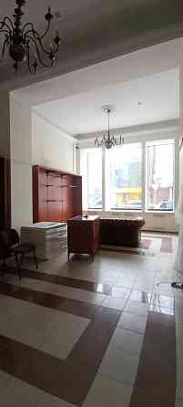 Сдам в Ворошиловском районе Элитные Бутики 270 м² и 450 м² ул. Артёма. Ремонт. Парковка. Трафик. Донецк