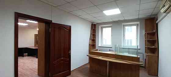 Сдам офис 350 м² в Калининском районе. Кабинетная система Ремонт Мебель Накопительный бак. Парковка Донецк