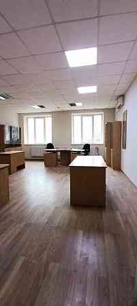 Сдам офис 350 м² в Калининском районе. Кабинетная система Ремонт Мебель Накопительный бак. Парковка Донецк