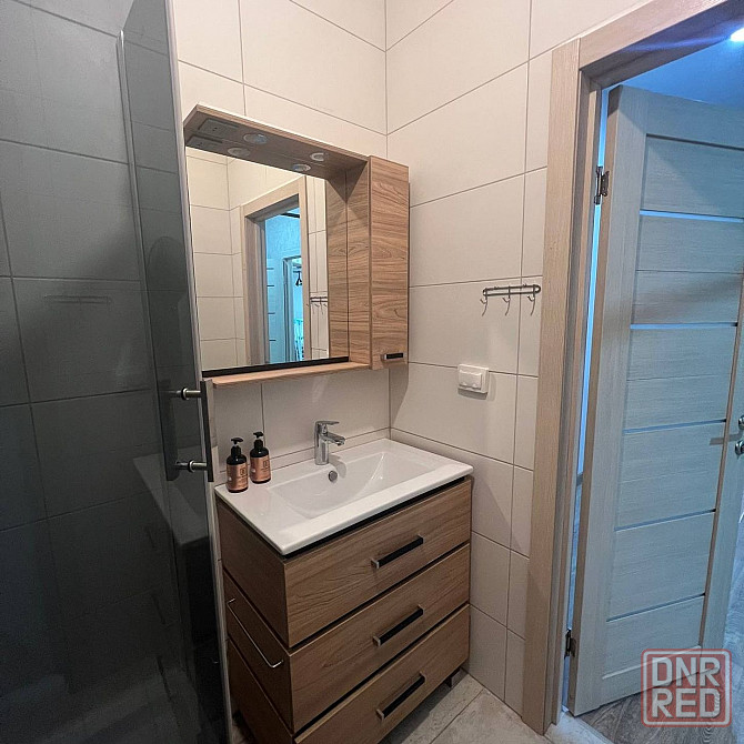 Сдаётся трёхкомнатная квартира в Донецке, Калининский район Донецк - изображение 9