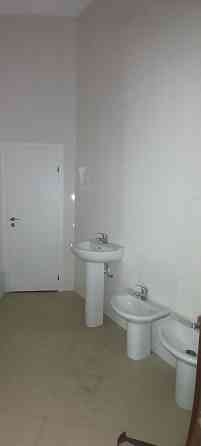 Сдам в Ворошиловском р-не 168 м² под Детский центр, под Офис. Отдельный вход. Ремонт. Парковка. Донецк