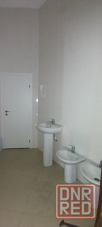 Сдам в Ворошиловском р-не 168 м² под Детский центр, под Офис. Отдельный вход. Ремонт. Парковка. Донецк - изображение 2