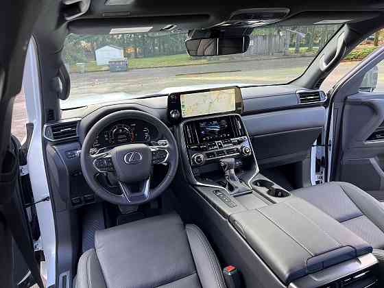 Fairly Used 2022 Lexus LX 600 Premium Москва