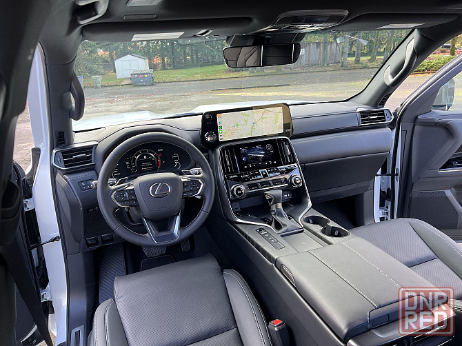 Fairly Used 2022 Lexus LX 600 Premium Москва - изображение 2