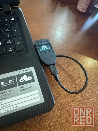 Trezor One (black) Донецк - изображение 3