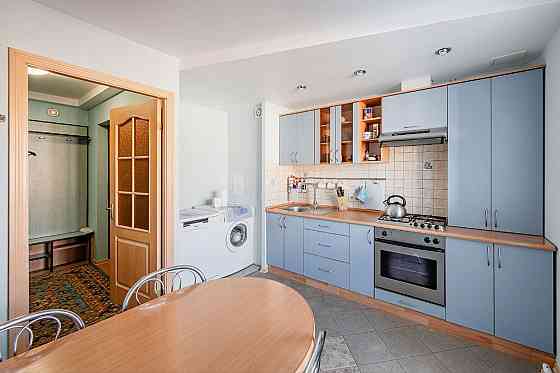 Сдаётся трёхкомнатная квартира в Калининском районе, бул. Шевченко Донецк