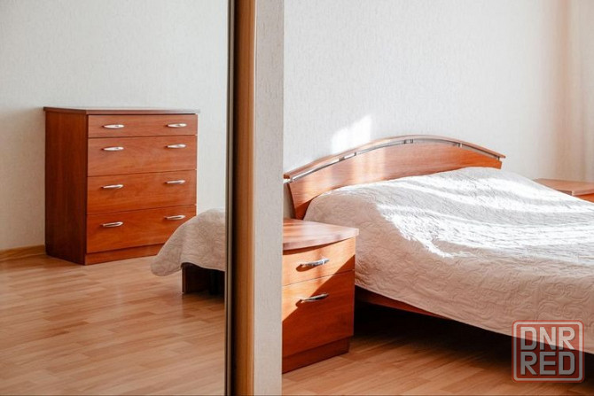 Сдаётся трёхкомнатная квартира в Калининском районе, бул. Шевченко Донецк - изображение 1