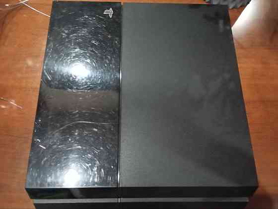 Продам Игровую Консоль PS 4 Макеевка