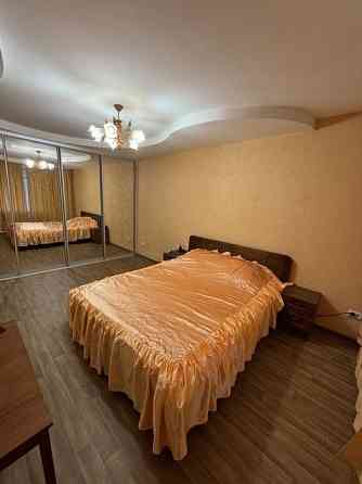 Сдаётся 2-х комнатная квартира Буденновский район, пл. Буденного Общая площадь: 59кв.м Донецк