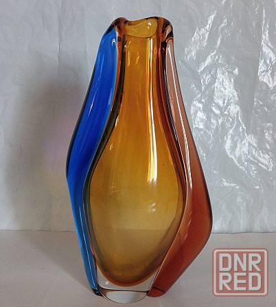 Ваза цветное толстое стекло чехословакия Донецк - изображение 1