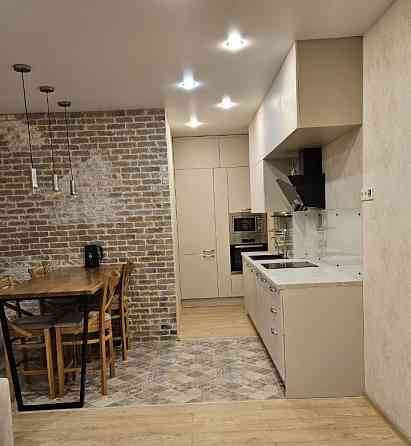 Сдается: Двухкомнатная квартира Университетская,102 Этаж: 5/5 Район: Киевский Донецк