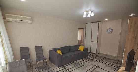 Сдается: Двухкомнатная квартира Этаж: 2/5 Район: Ворошиловский Донецк