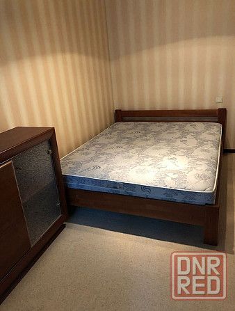 Сдам отличную 2-комнатную квартиру 65 м2 Ленинский р-н, Донецк - изображение 1