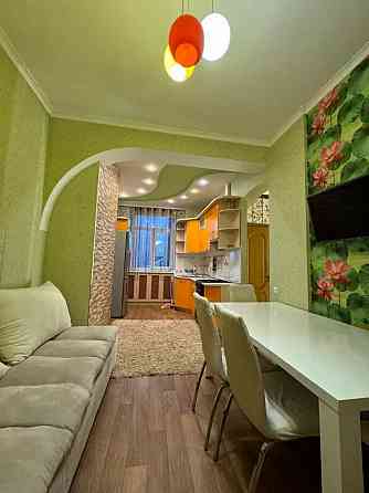 Сдается 2-комнатная квартира 75 кв. м Район: Ленинский Ориентир: Ленинский пр-к Донецк