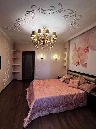 Трехкомнатная квартира Жк«Центральный », пр. Панфилова Донецк