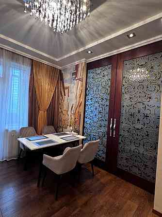 Трехкомнатная квартира Жк«Центральный », пр. Панфилова Донецк