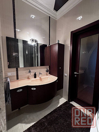 Трехкомнатная квартира Жк«Центральный », пр. Панфилова Донецк - изображение 7