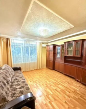 продается крупно габаритная 2к на словацкой, куйбышева, 1/9 Донецк