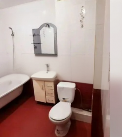 продается крупно габаритная 2к на словацкой, куйбышева, 1/9 Донецк