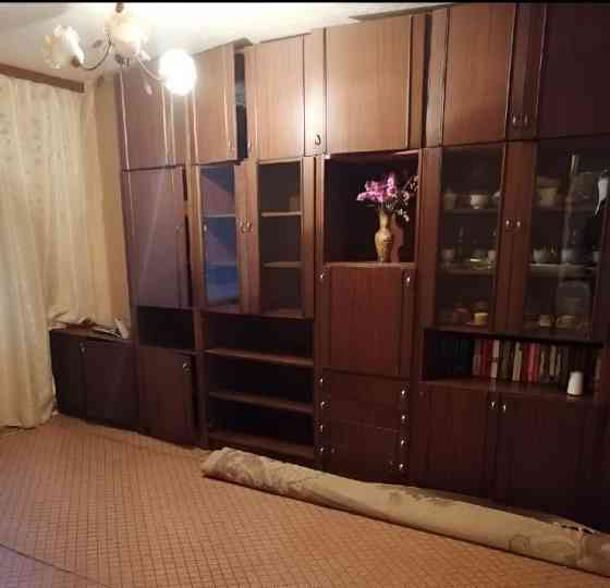 Сдаю двухкомнатную квартиру 48 м² этаж 4/9. город Донецк, Будённовский район, ул. Независимости. Донецк