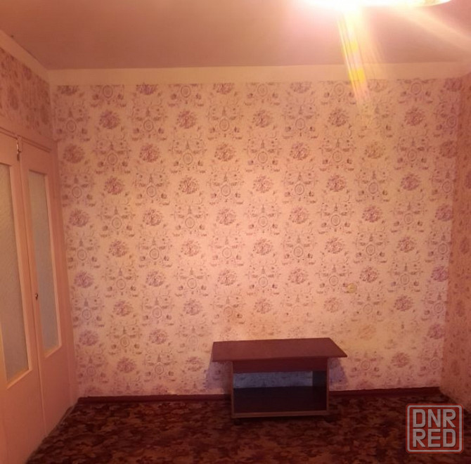 Сдаю двухкомнатную квартиру 48 м² этаж 4/9. город Донецк, Будённовский район, ул. Независимости. Донецк - изображение 2