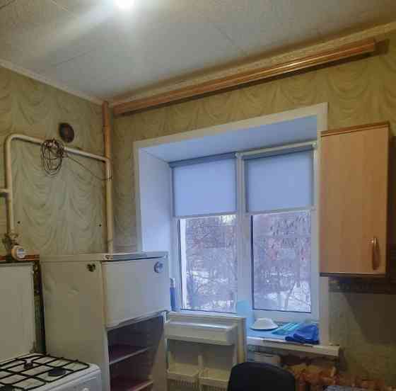 Район: Ленинский Ориентир: Солнечный Опрятная двухкомнатная квартира, находится на 3 этаже 5-ти этаж Донецк