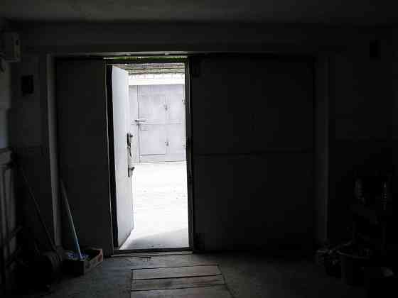 Продам гараж Донецк