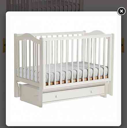 Детская кровать с маятником и матрасом Макеевка