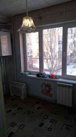 Продаётся 3-х комнатная квартира на 4 м/н Торез