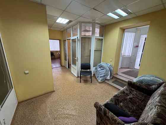 Аренда Офиса Ленинский район - Топовая Локация Адрес: улица Спортивная 8- Ск «Металлург»- 110м2 Донецк