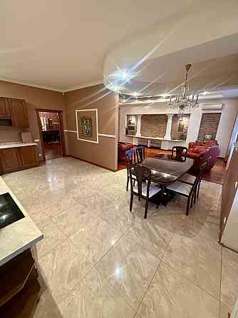 Аренда шикарной квартиры 170 кв.м. Центр Донецк