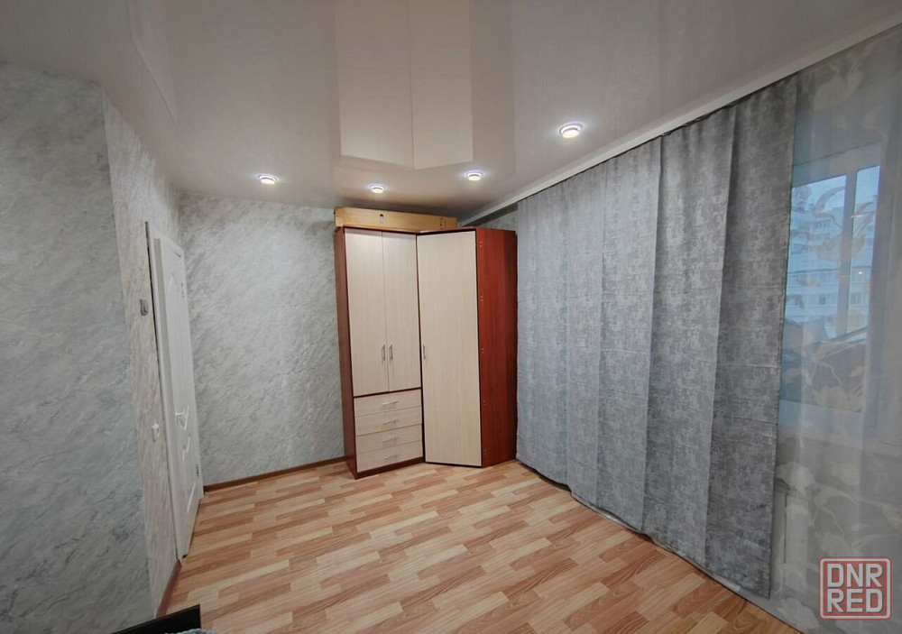 Сдаю однокомнатную квартиру 34.0 м² этаж 9/10 город Донецк, Ворошиловский район, проспект Мира. Донецк - изображение 2