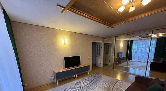 Сдаётся двухкомнатная квартира в Ленинском районе, ориентир Цирк. Донецк