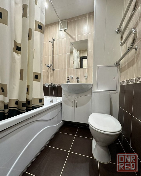 Сдаю однокомнатную квартиру 36.0 м² этаж 5/5 город Донецк, Ворошиловский район Донецк - изображение 4