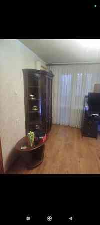 сдам 2 к.кв. ленинский р. дк 21 съезда Куприна 40000 р. горячая холодная постоянно.. Донецк