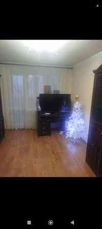 сдам 2 к.кв. ленинский р. дк 21 съезда Куприна 40000 р. горячая холодная постоянно.. Донецк