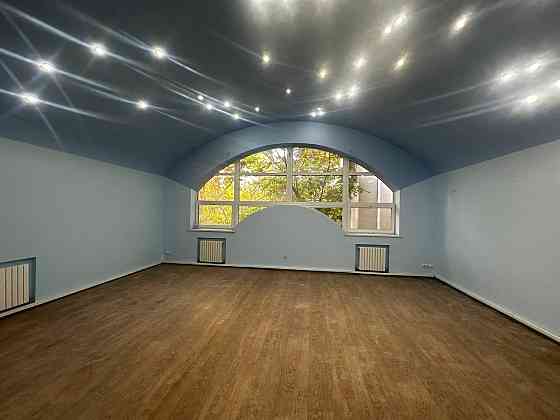 Предлагается в аренду 2-хэтажный дом под уютные «тихие» офисы! Ворошиловский район ! Донецк