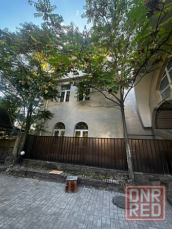 Предлагается в аренду 2-хэтажный дом под уютные «тихие» офисы! Ворошиловский район! Донецк - изображение 1