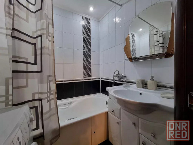 Сдаётся двухкомнатная квартира в Ворошиловском районе Донецк - изображение 6